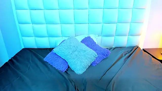 teresasroom  online show from April 2026 01:51:02 PM