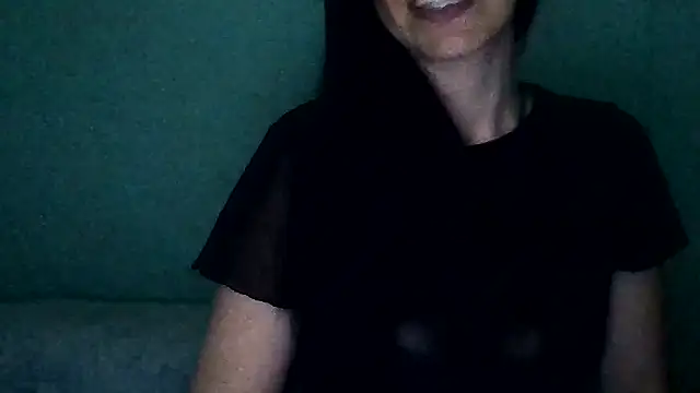 chicacastilla online show from April 2026 06:21:01 AM