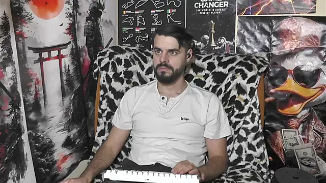 00george online show from December 2025 09:00:01 PM