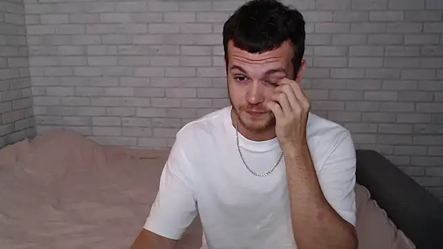 Alexxx horny online show from September 2025 02:40:02 PM