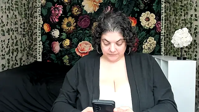 Exotic-Melons online show from April 2026 06:08:02 PM