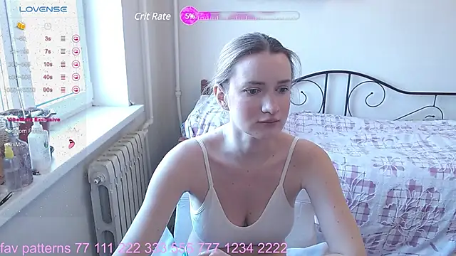 Snapshot of Hot_Rhaenyra chatting on February 2025 12:05:02 PM Hot Rhaenyra online show from February 2025 12:05:02 PM