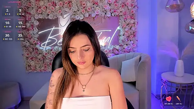 Snapshot of AmyWood chatting on January 2025 10:22:02 PM AmyWood online show from January 2025 10:22:02 PM