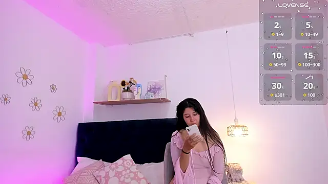 Snapshot of Dulce_andrea__ chatting on June 2026 11:46:01 PM Dulce andrea online show from June 2026 11:46:01 PM