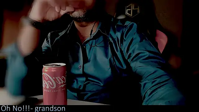  x rated  online show from October 2025 06:41:02 PM