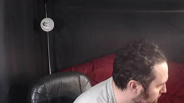 Metalstud online show from February 2025 01:14:01 PM