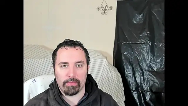 Metalstud online show from November 2025 09:30:02 PM