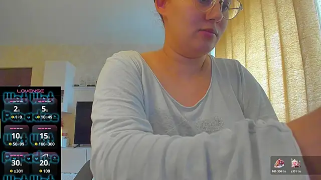 hot evil queen online show from November 2025 09:42:01 AM