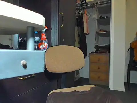 Snapshot of Angelchezcka chatting on March 2026 08:08:02 AM Angelchezcka online show from March 2026 08:08:02 AM