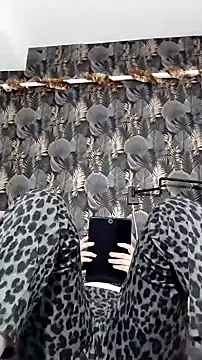 lolyforyou online show from February 2026 10:11:01 AM