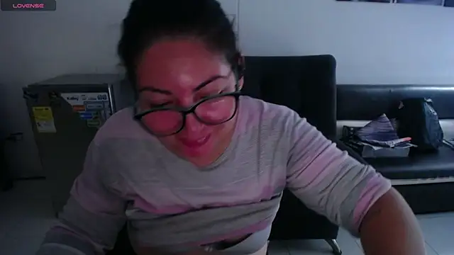 abigail curvy online show from February 2025 08:57:01 PM