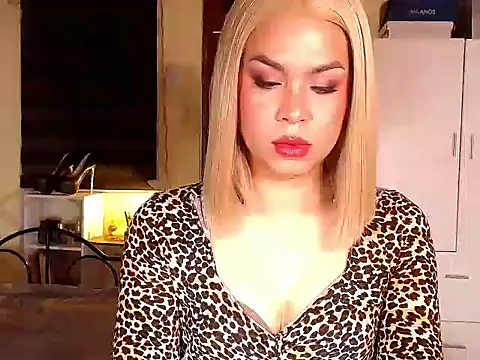 Snapshot of MistressLuna1 chatting on March 2025 07:04:01 PM MistressLuna1 online show from March 2025 07:04:01 PM