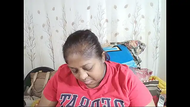 Snapshot of Indiantasha chatting on September 2025 04:01:01 PM Indiantasha online show from September 2025 04:01:01 PM