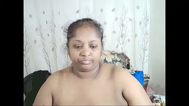 Snapshot of Indiantasha chatting on November 2025 05:37:01 PM Indiantasha online show from November 2025 05:37:01 PM