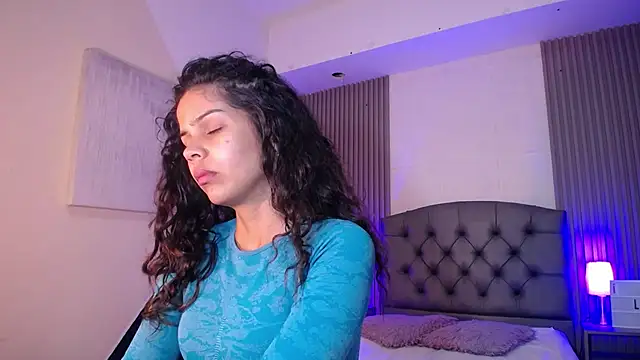 Snapshot of ximena_diaz chatting on March 2025 07:29:02 PM ximena diaz online show from March 2025 07:29:02 PM