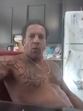 trucker1979 online show from October 2025 04:37:01 PM