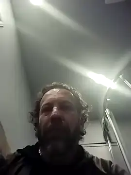 trucker1979 online show from January 2026 09:40:01 PM