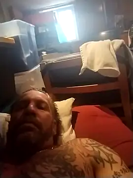 trucker1979 online show from March 2026 03:28:01 PM