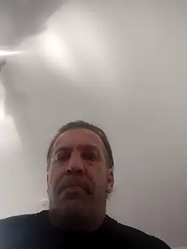 trucker1979 online show from April 2026 04:52:01 PM