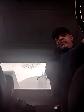 trucker1979 online show from April 2026 05:24:01 PM