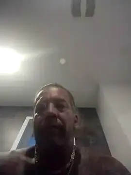 trucker1979 online show from July 2026 09:37:02 AM