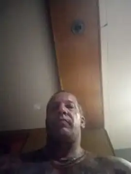 trucker1979 online show from July 2026 01:48:01 PM