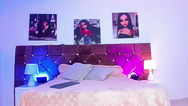 Snapshot of Ariana_lopezz chatting on February 2025 12:21:02 PM Ariana lopezz online show from February 2025 12:21:02 PM