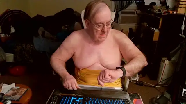 Snapshot of Toastir chatting on March 2026 04:21:02 PM Toastir online show from March 2026 04:21:02 PM