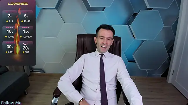 SteveTiger online show from November 2025 11:49:01 AM