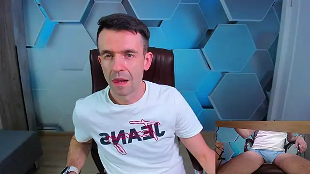 SteveTiger online show from April 2026 12:44:02 PM