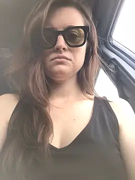 PhotoBabe online show from April 2026 03:32:02 PM