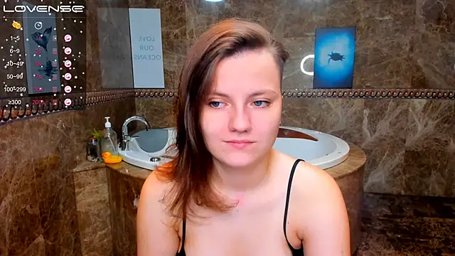 MelindaTin online show from September 2025 12:55:01 AM