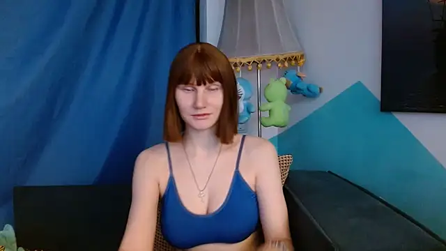 Snapshot of cornflower_mm chatting on November 2025 01:40:01 AM cornflower mm online show from November 2025 01:40:01 AM