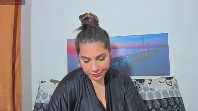 Emma Muller32 online show from July 2026 11:19:01 PM
