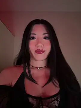 Amanita Bloom online show from December 2025 03:44:01 AM