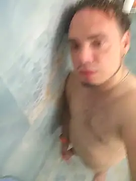 Snapshot of latinoflpr chatting on October 2025 01:11:01 AM latinoflpr online show from October 2025 01:11:01 AM