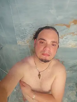 Snapshot of latinoflpr chatting on February 2026 03:51:02 AM latinoflpr online show from February 2026 03:51:02 AM