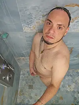 Snapshot of latinoflpr chatting on March 2026 12:50:01 AM latinoflpr online show from March 2026 12:50:01 AM