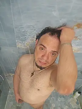 Snapshot of latinoflpr chatting on March 2026 01:53:02 AM latinoflpr online show from March 2026 01:53:02 AM