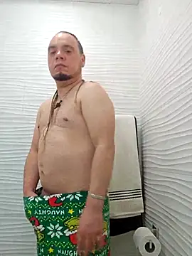 Snapshot of latinoflpr chatting on March 2026 02:44:01 AM latinoflpr online show from March 2026 02:44:01 AM