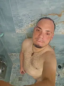 Snapshot of latinoflpr chatting on April 2026 12:48:01 AM latinoflpr online show from April 2026 12:48:01 AM