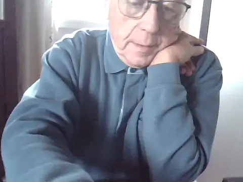 Snapshot of johnjohn622662 chatting on November 2025 10:57:02 AM johnjohn622662 online show from November 2025 10:57:02 AM