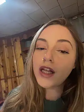 Snapshot of jaseyrae chatting on February 2025 10:20:02 PM jaseyrae online show from February 2025 10:20:02 PM