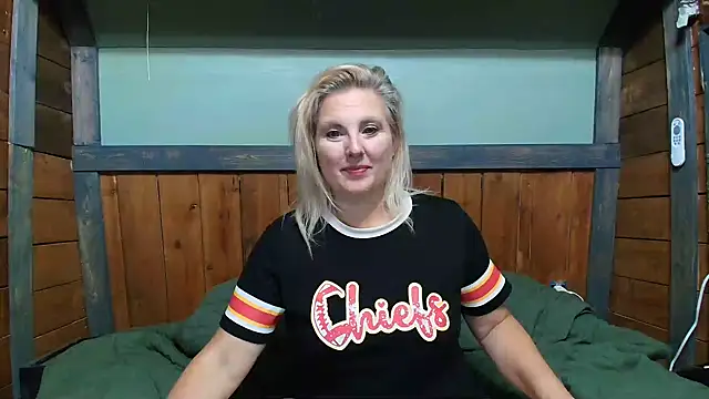 Snapshot of lisaxlovexxx chatting on October 2025 12:55:01 AM lisaxlovexxx online show from October 2025 12:55:01 AM
