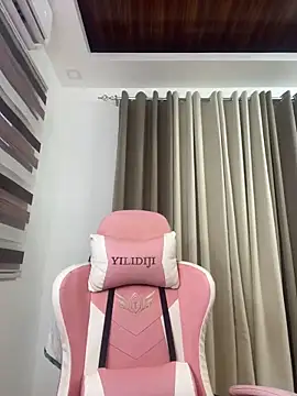 Bombshell Ashy online show from January 2025 07:25:01 AM