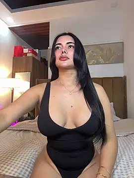 Snapshot of Bombshell_Ashy chatting on June 2026 06:11:01 AM Bombshell Ashy online show from June 2026 06:11:01 AM
