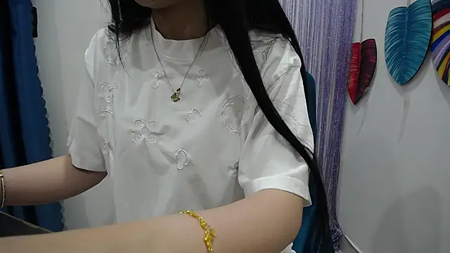 Aminababiew online show from April 2026 01:14:01 AM