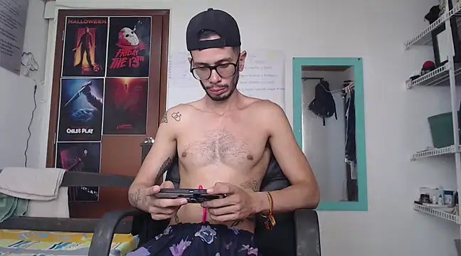 alisterxxx online show from March 2025 06:52:01 PM