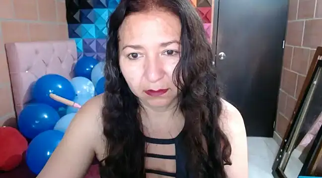 Snapshot of katifoxx chatting on December 2024 05:29:01 PM katifoxx online show from December 2024 05:29:01 PM