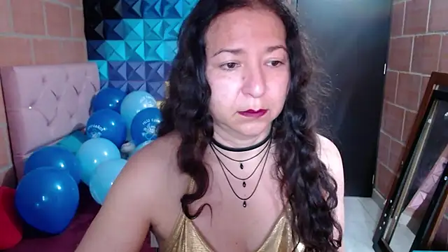 Snapshot of katifoxx chatting on December 2024 07:41:02 PM katifoxx online show from December 2024 07:41:02 PM